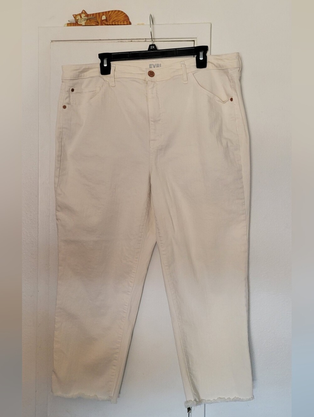 EVRI Off-White Straight-Leg Jeans